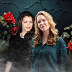 Twilight author Stepenie Meyer and A Court of Thorns and Roses author Sarah J. Maas.