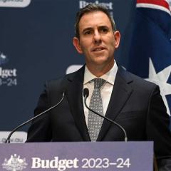 Treasurer Jim Chalmers delivering the 2023 federal budget