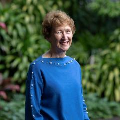 An image of UQ Alumnus of the Year recipient Caroline Frazer 