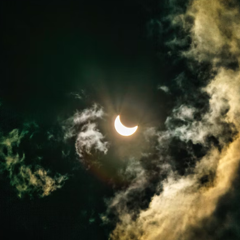 Image of a solar eclipse