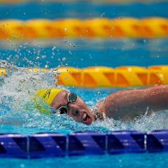 An image of UQ student Lakeisha Patterson in action during her gold-medal swim at the Tokyo Paralympics.